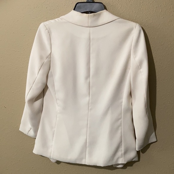 White Blazer - Picture 2 of 4